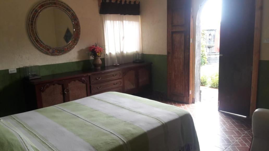 Bed and Breakfast Casa Loteria Альенде Экстерьер фото
