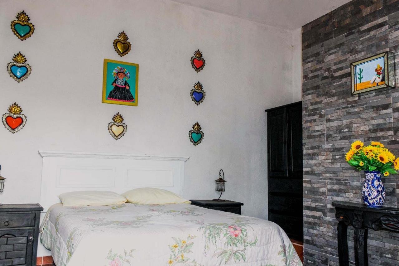 Bed and Breakfast Casa Loteria Альенде Экстерьер фото
