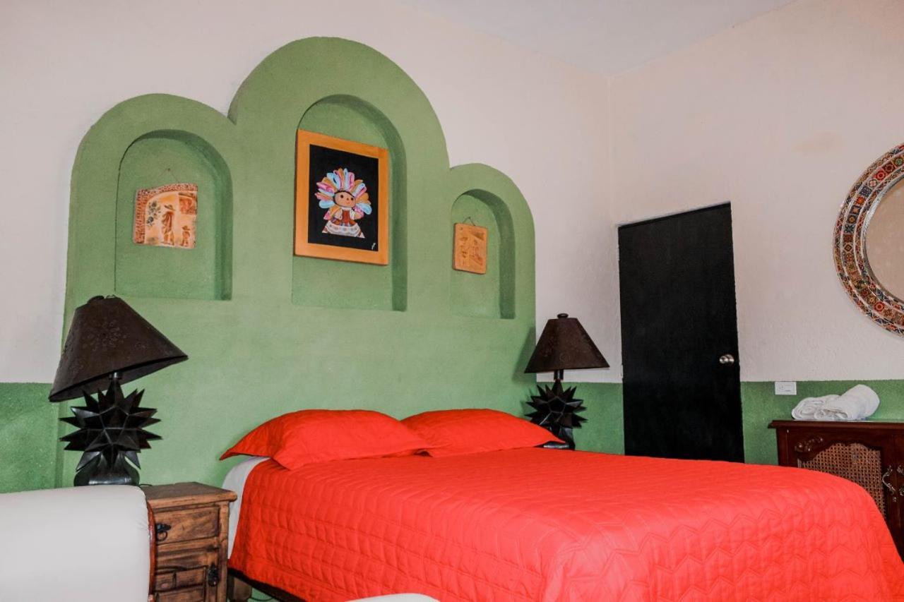 Bed and Breakfast Casa Loteria Альенде Экстерьер фото